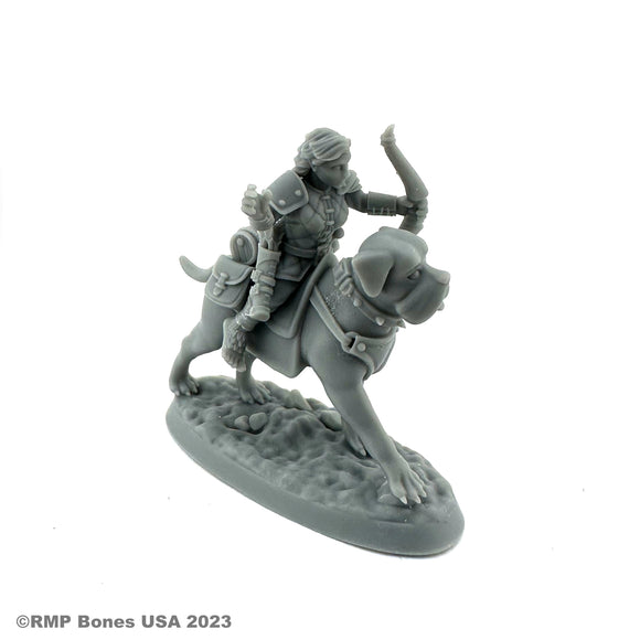 Reaper Bones USA: Female Halfling Dog Rider (07115)