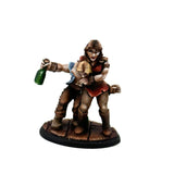 Reaper Bones USA: Townsfolk - Bouncer and Rowdy Patron (30141)