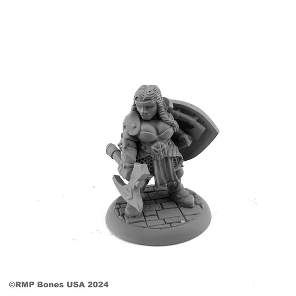 Reaper Bones USA: Freya Fangbreaker, Dwarf Shieldmaiden (30170)
