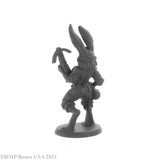 Reaper Bones USA: Enrieth, Female Harefolk Rogue (30012)